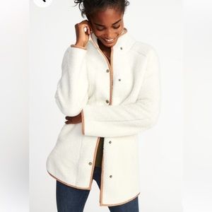 Old Navy NWOT white teddy coat with faux suede lining